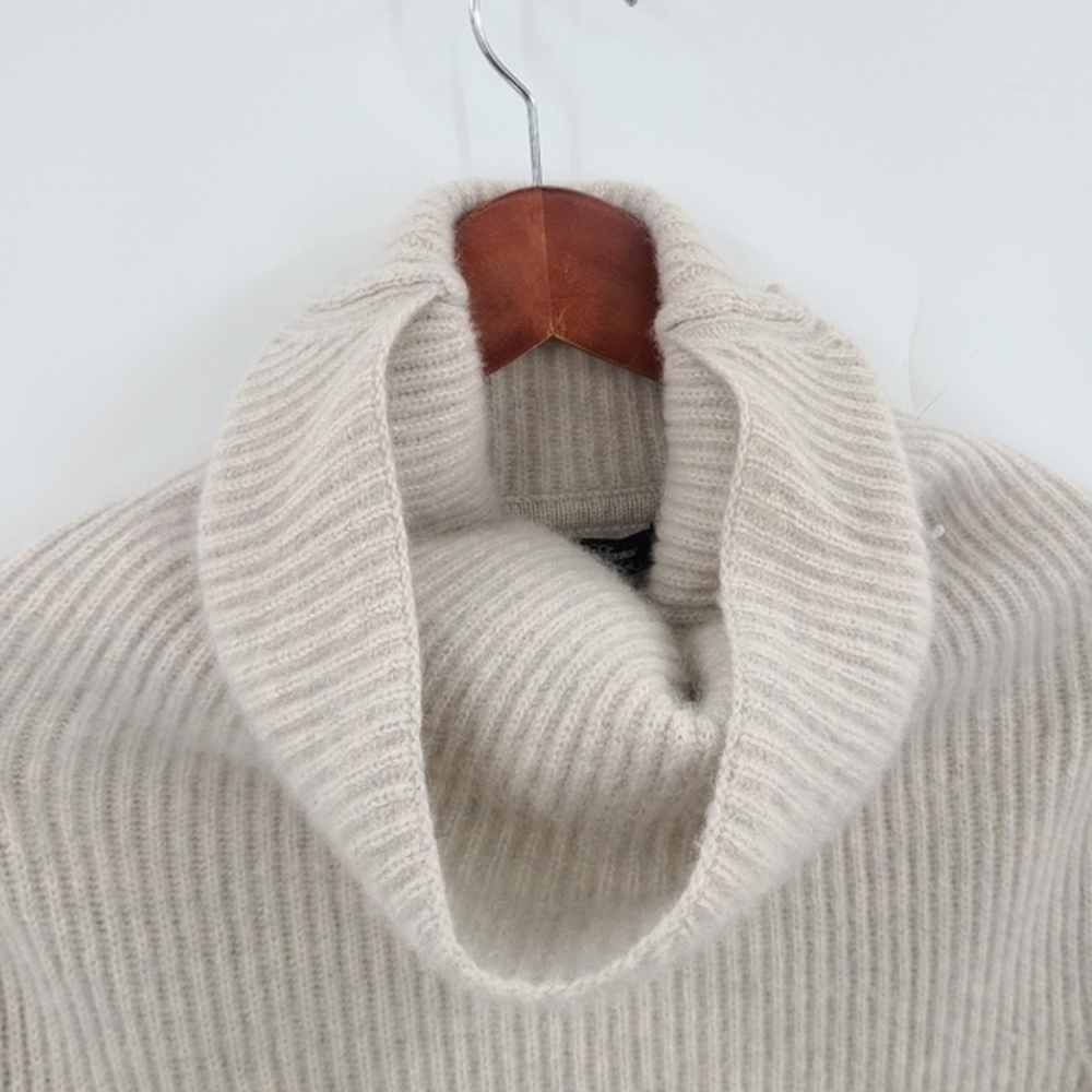 Saks Fifth Avenue Cashmere Sweater - Picture 3 of 10